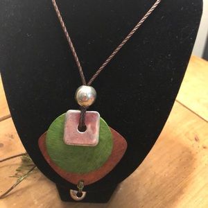 Long necklace with a unique style